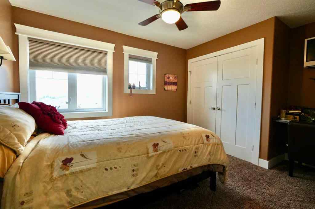 MLS® A2212380 - 10313 86 Street  in Saddleback Ridge Peace River, Residential