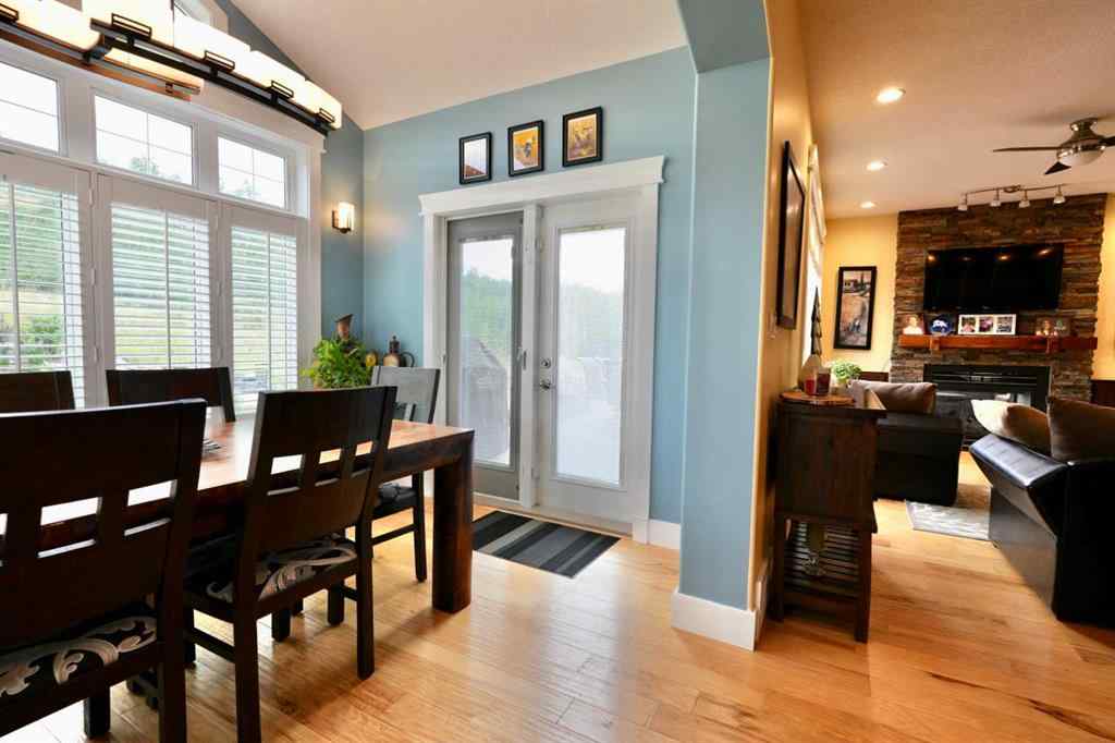 MLS® A2212380 - 10313 86 Street  in Saddleback Ridge Peace River, Residential