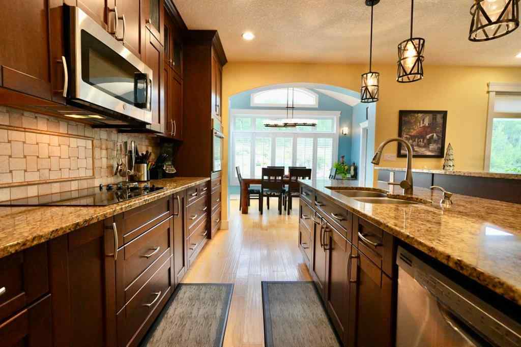 MLS® A2212380 - 10313 86 Street  in Saddleback Ridge Peace River, Residential