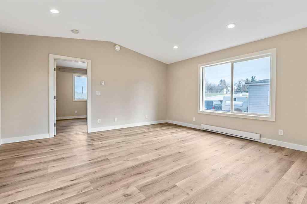 MLS® A2212403 - 221 1 Avenue NW in NONE Diamond Valley, Residential