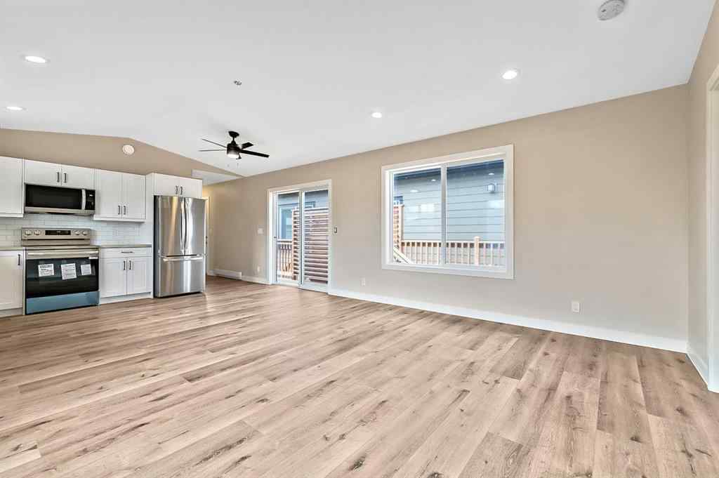 MLS® A2212403 - 221 1 Avenue NW in NONE Diamond Valley, Residential