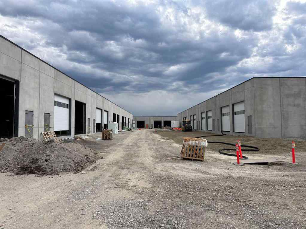 MLS® A2212418 - Unit #40 40 Southbank Crescent  in Southbank Business Park Okotoks, Commercial