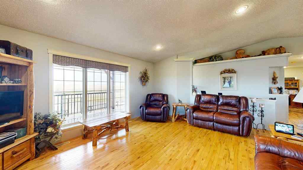 MLS® A2212496 - 3117 Township Road 124   in NONE Rural Cypress County, Agri-Business
