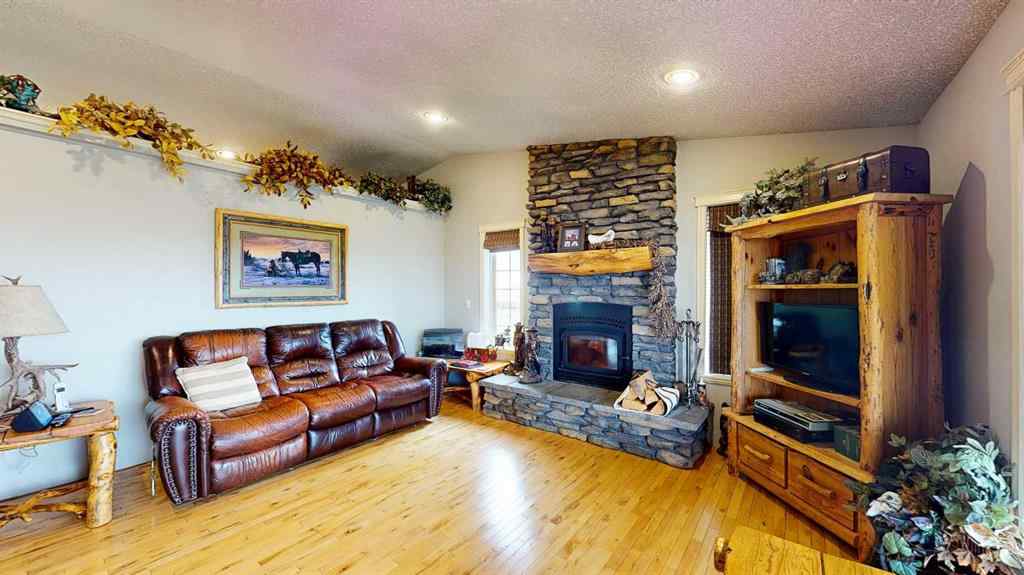 MLS® A2212496 - 3117 Township Road 124   in NONE Rural Cypress County, Agri-Business