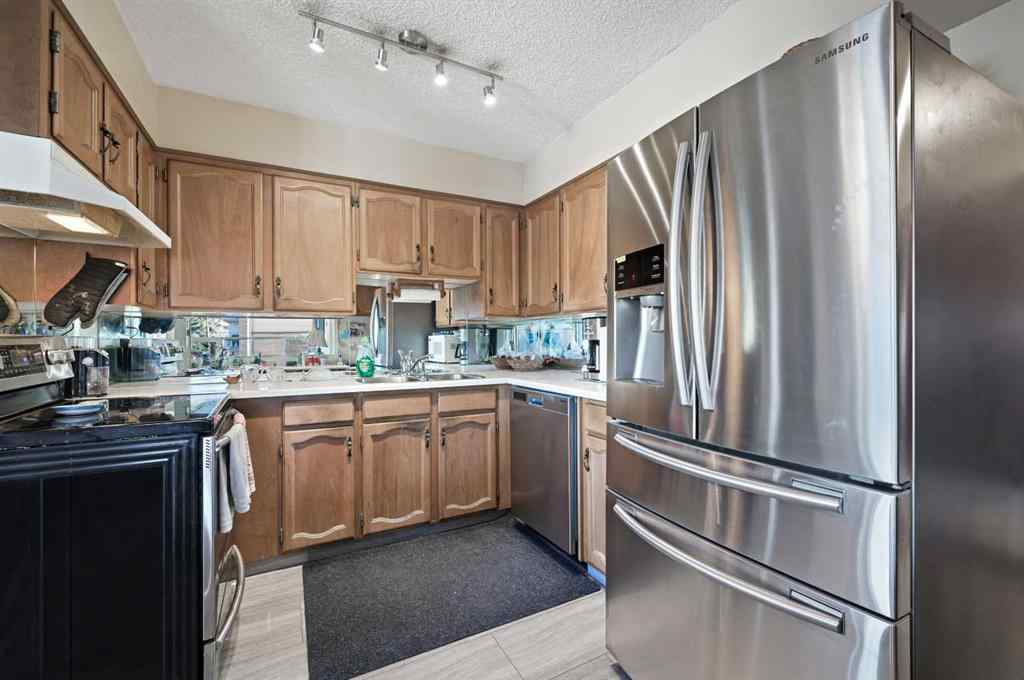 MLS® A2212521 - Unit #2A 133 25 Avenue SW in Mission Calgary, Residential