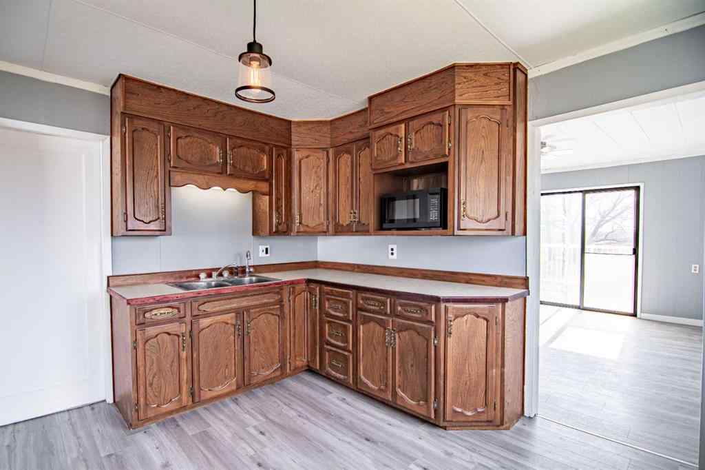 MLS® A2212543 - 39061 Range Road 220   in NONE Rural Stettler No. 6, County of, Residential