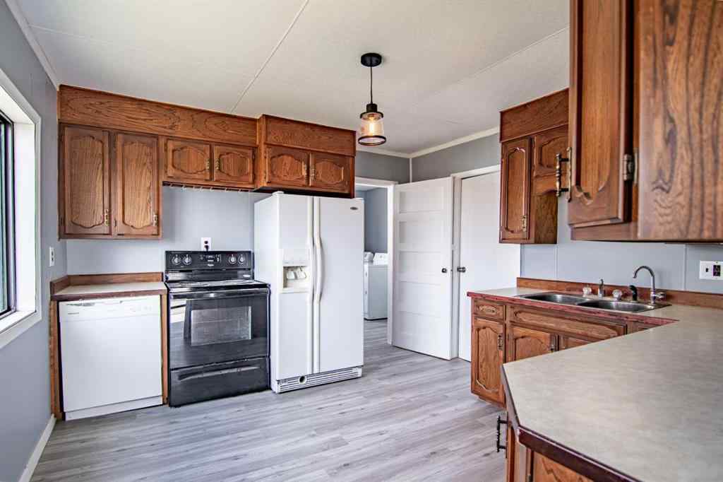 MLS® A2212543 - 39061 Range Road 220   in NONE Rural Stettler No. 6, County of, Residential
