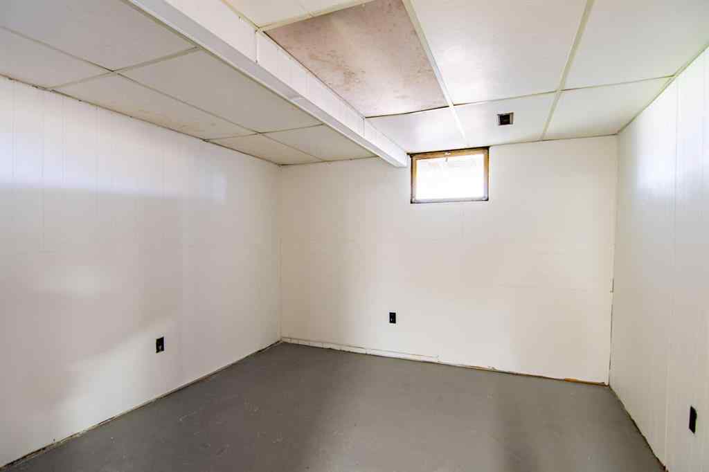 MLS® A2212543 - 39061 Range Road 220   in NONE Rural Stettler No. 6, County of, Residential