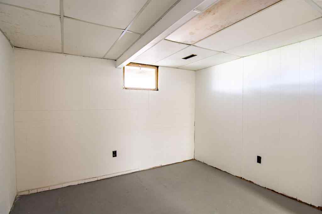 MLS® A2212543 - 39061 Range Road 220   in NONE Rural Stettler No. 6, County of, Residential