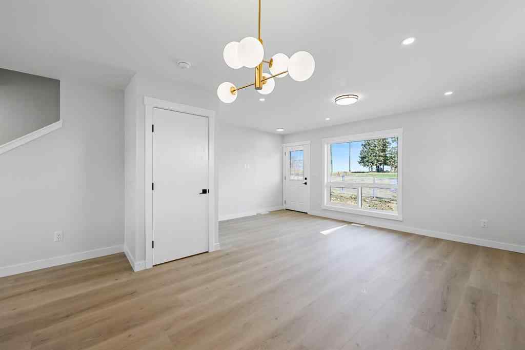 MLS® A2212547 - 604 Clover Road  in NONE Carstairs, Residential