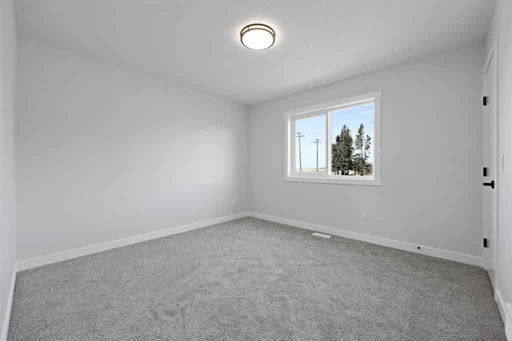 MLS® A2212547 - 604 Clover Road  in NONE Carstairs, Residential