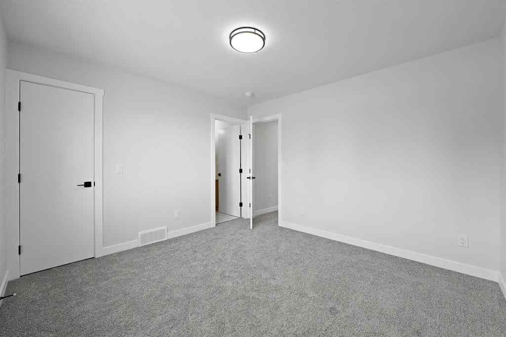 MLS® A2212547 - 604 Clover Road  in NONE Carstairs, Residential
