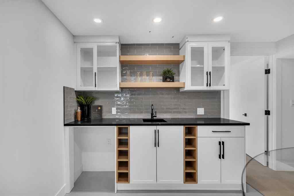 MLS® A2212561 - 3623 Logan Crescent SW in Lakeview Calgary, Residential