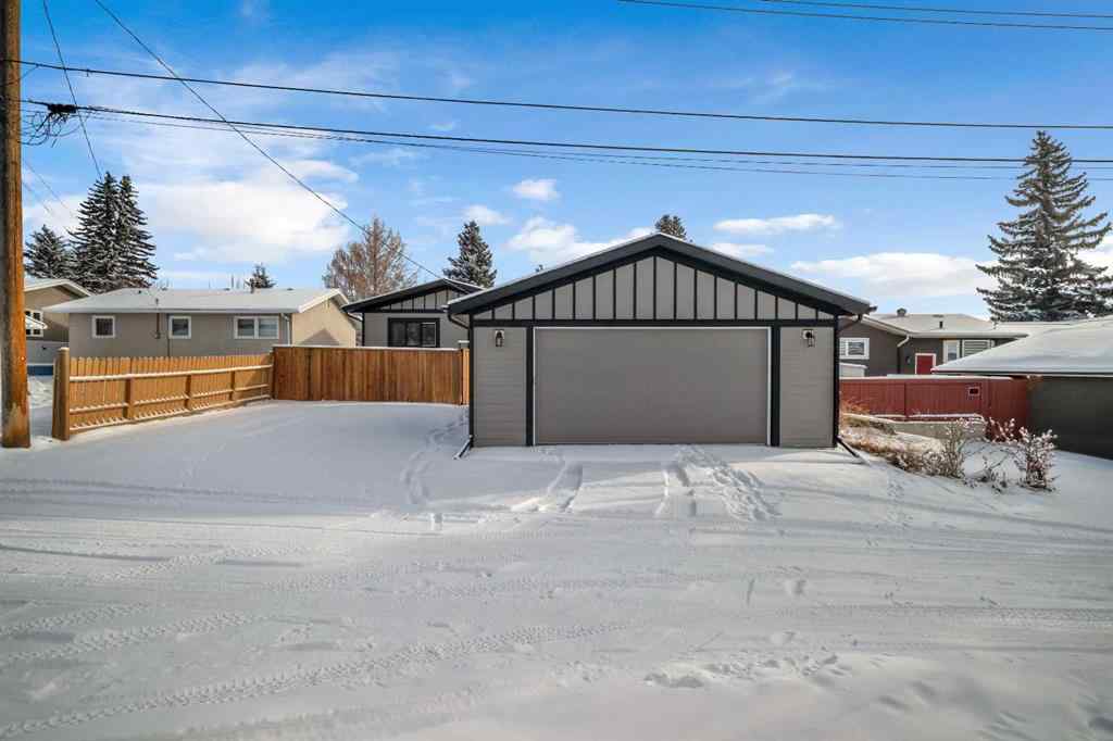 MLS® A2212561 - 3623 Logan Crescent SW in Lakeview Calgary, Residential
