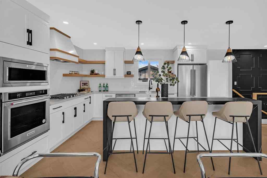 MLS® A2212561 - 3623 Logan Crescent SW in Lakeview Calgary, Residential