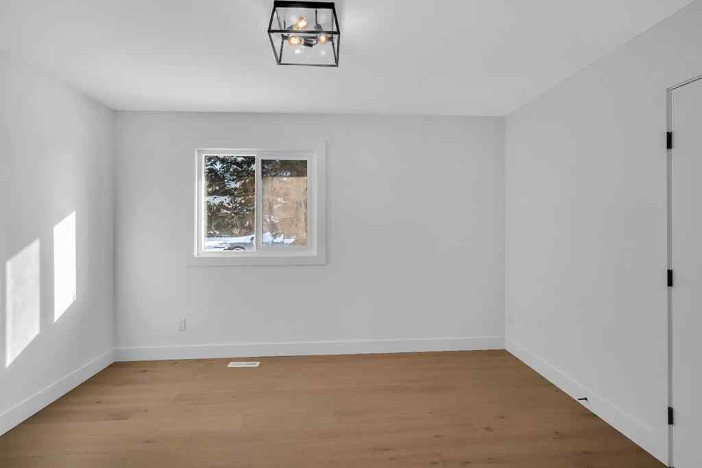 MLS® A2212561 - 3623 Logan Crescent SW in Lakeview Calgary, Residential