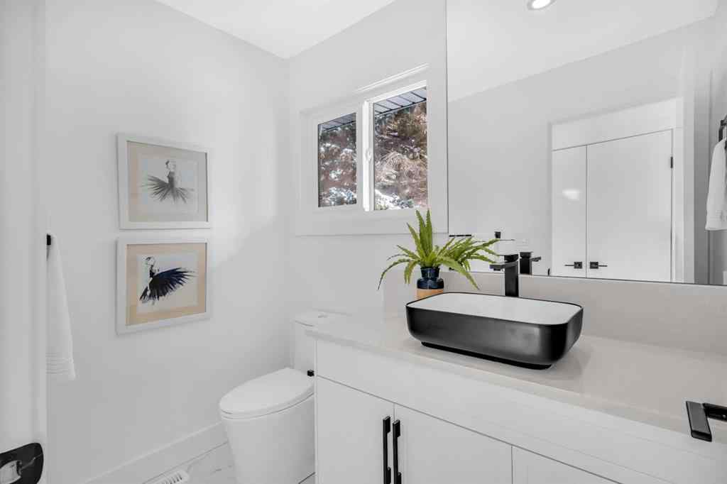 MLS® A2212561 - 3623 Logan Crescent SW in Lakeview Calgary, Residential