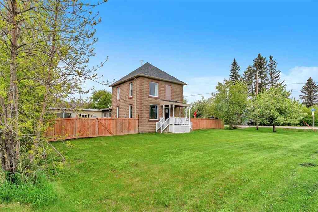 MLS® A2212628 - 1719 15 Avenue  in NONE Didsbury, Residential