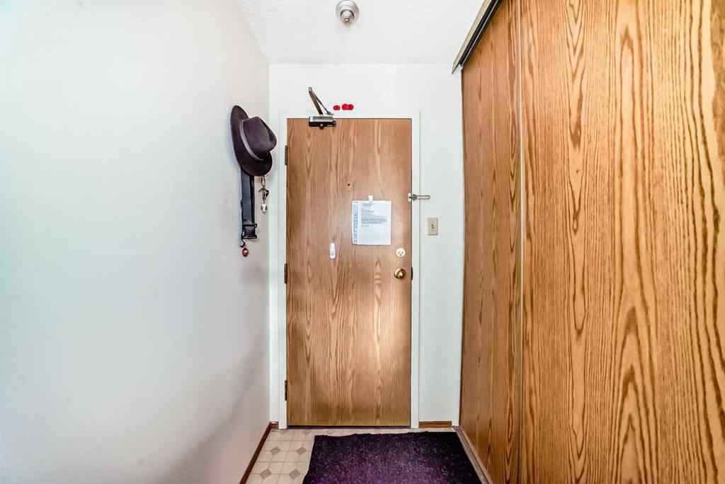 MLS® A2212666 - Unit #309 5204 Dalton Drive NW in Dalhousie Calgary, Residential