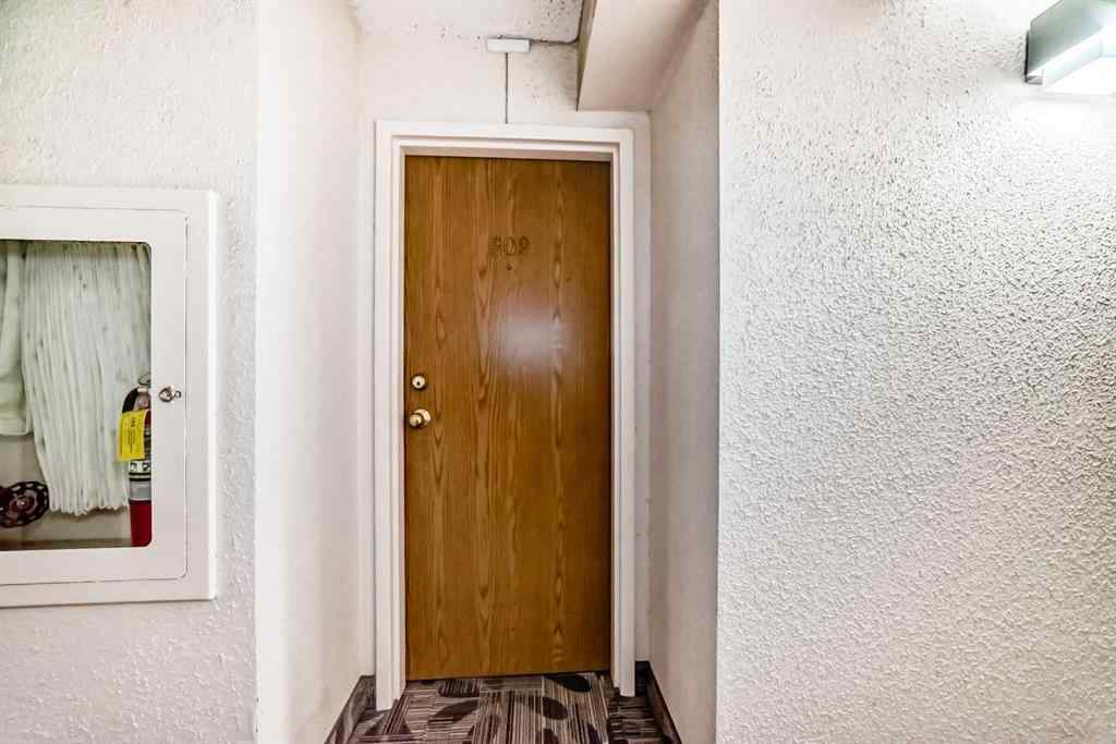 MLS® A2212666 - Unit #309 5204 Dalton Drive NW in Dalhousie Calgary, Residential
