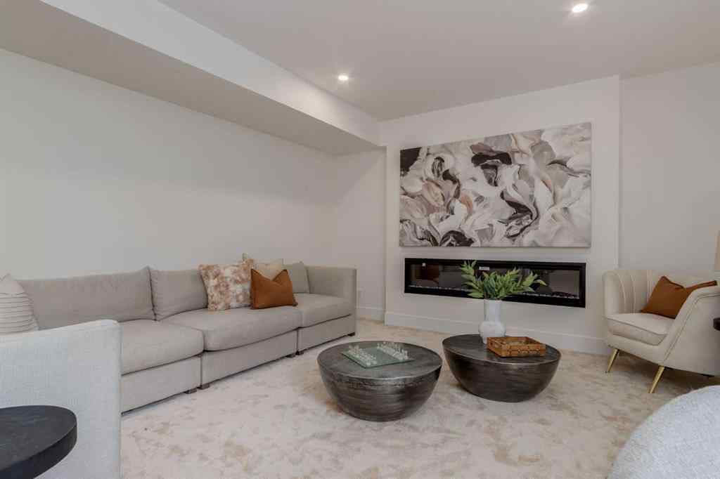 MLS® A2212722 - 90 Treeline Gardens SW in Alpine Park Calgary, Residential