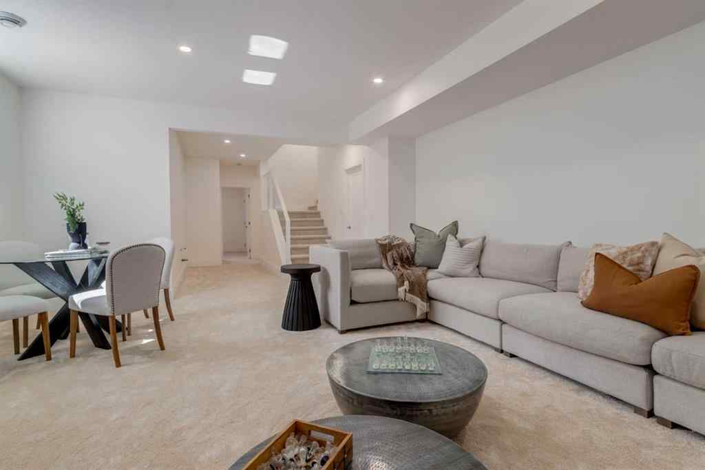 MLS® A2212722 - 90 Treeline Gardens SW in Alpine Park Calgary, Residential