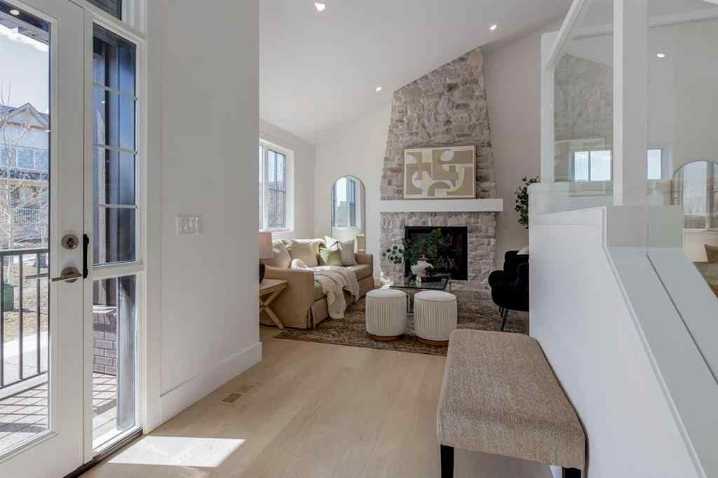 MLS® A2212722 - 90 Treeline Gardens SW in Alpine Park Calgary, Residential