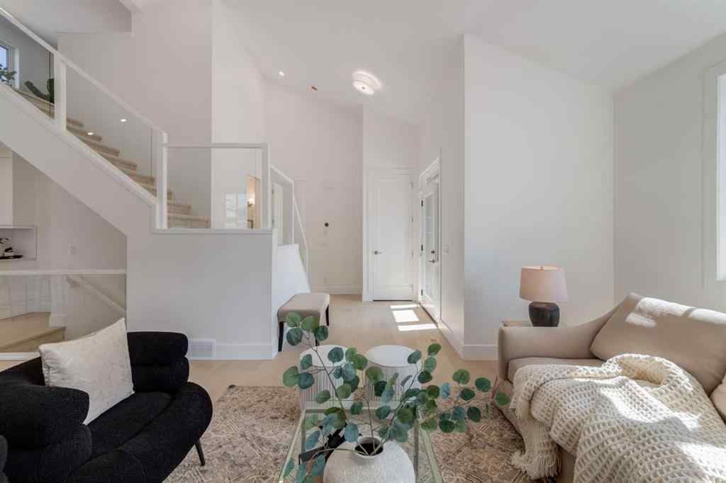 MLS® A2212722 - 90 Treeline Gardens SW in Alpine Park Calgary, Residential