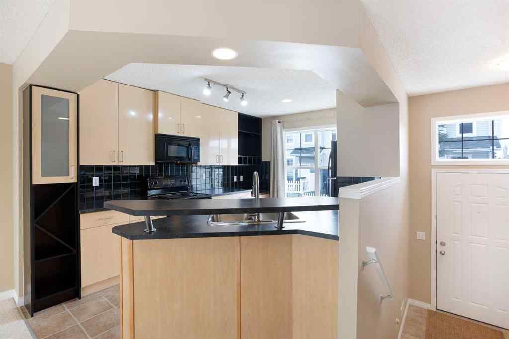 MLS® A2212858 - 3050 New Brighton Gardens SE in New Brighton Calgary, Residential