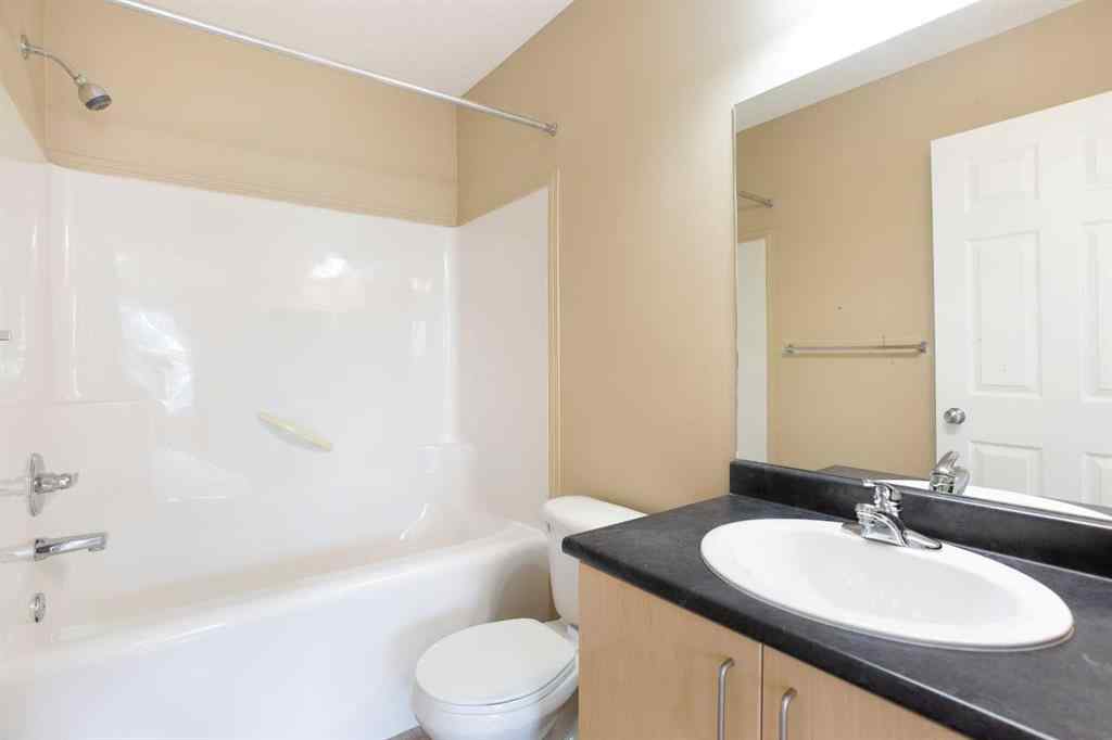 MLS® A2212858 - 3050 New Brighton Gardens SE in New Brighton Calgary, Residential