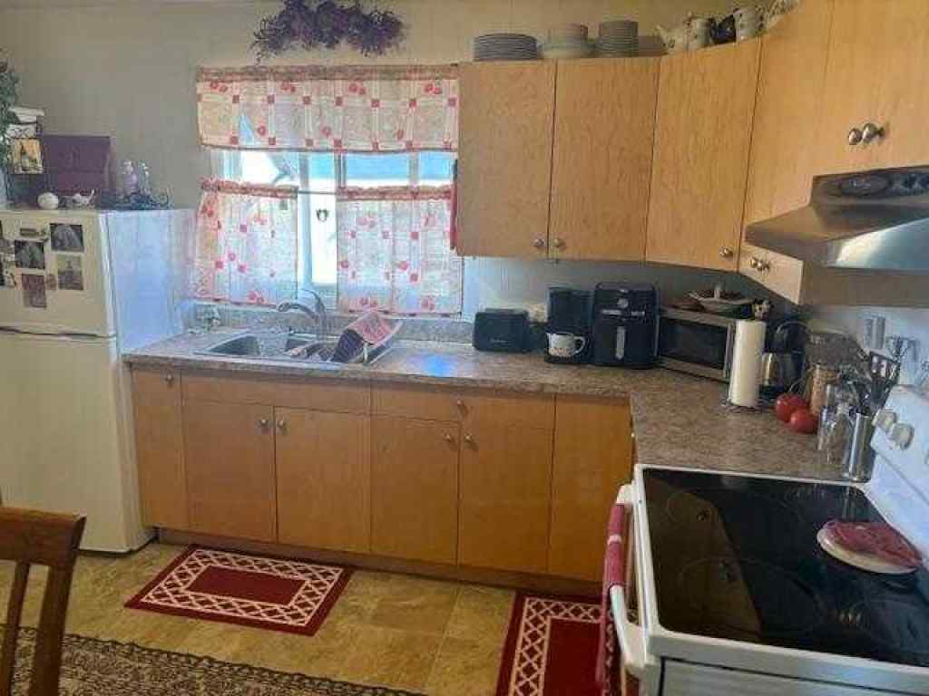 MLS® A2212907 - 407 2nd Street NE in NONE Manning, Residential