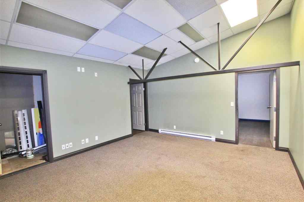 MLS® A2212927 - Unit #6 20A Sylvaire Close  in Beju Industrial Park Sylvan Lake, Commercial