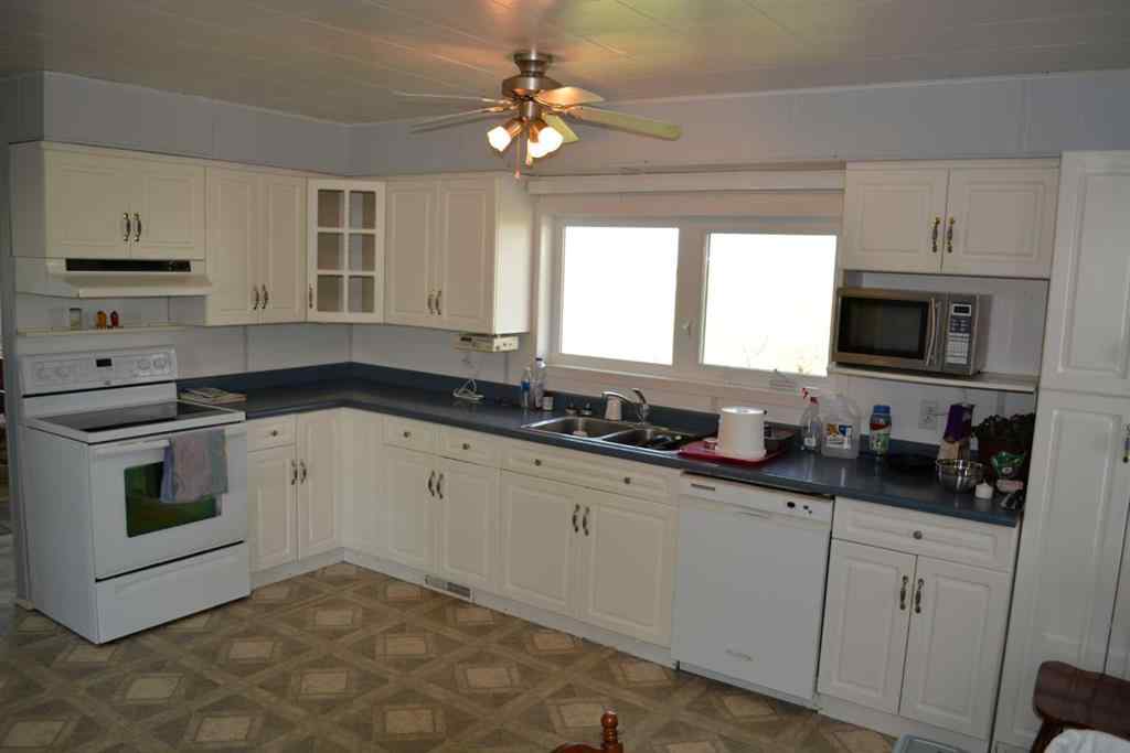MLS® A2212967 - 22004 RR 814   in Northern Sunrise County Rural Northern Sunrise County, Residential