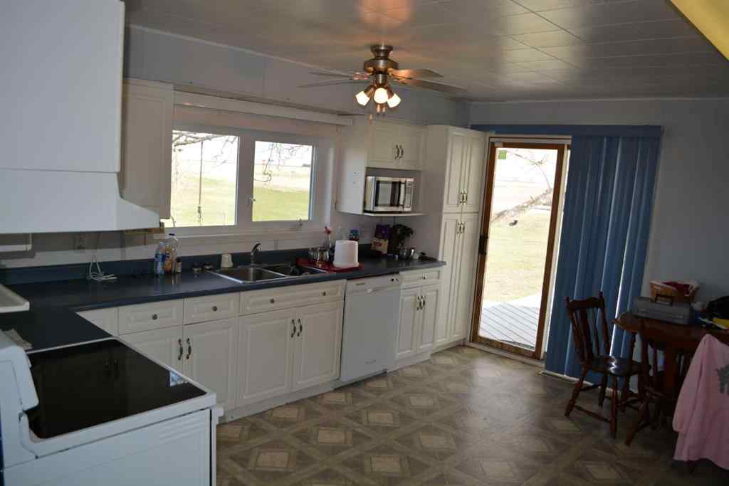 MLS® A2212967 - 22004 RR 814   in Northern Sunrise County Rural Northern Sunrise County, Residential