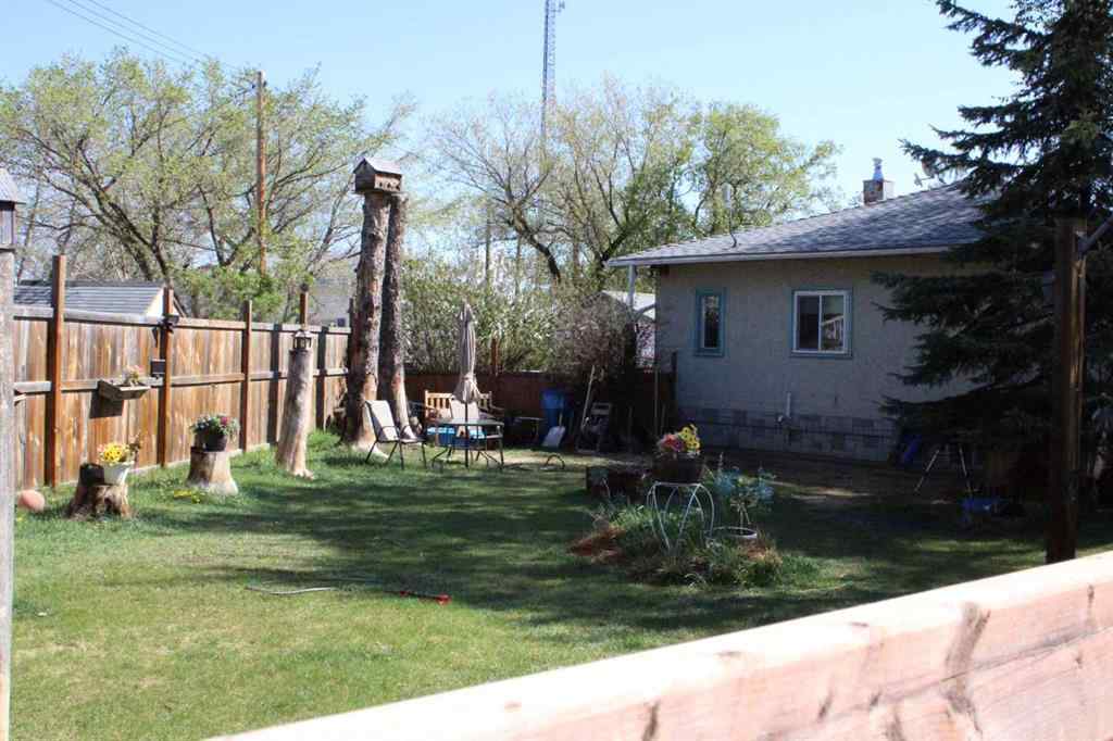 MLS® A2212976 - 16 2 Street S in Marwayne Marwayne, Residential