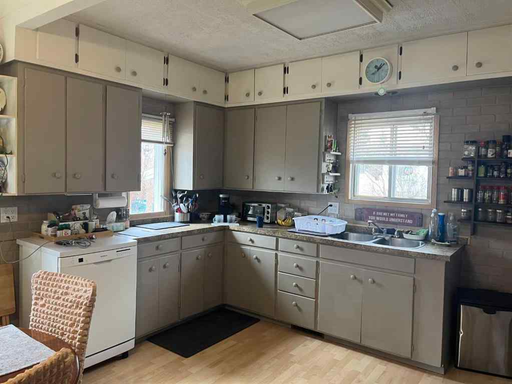 MLS® A2212976 - 16 2 Street S in Marwayne Marwayne, Residential