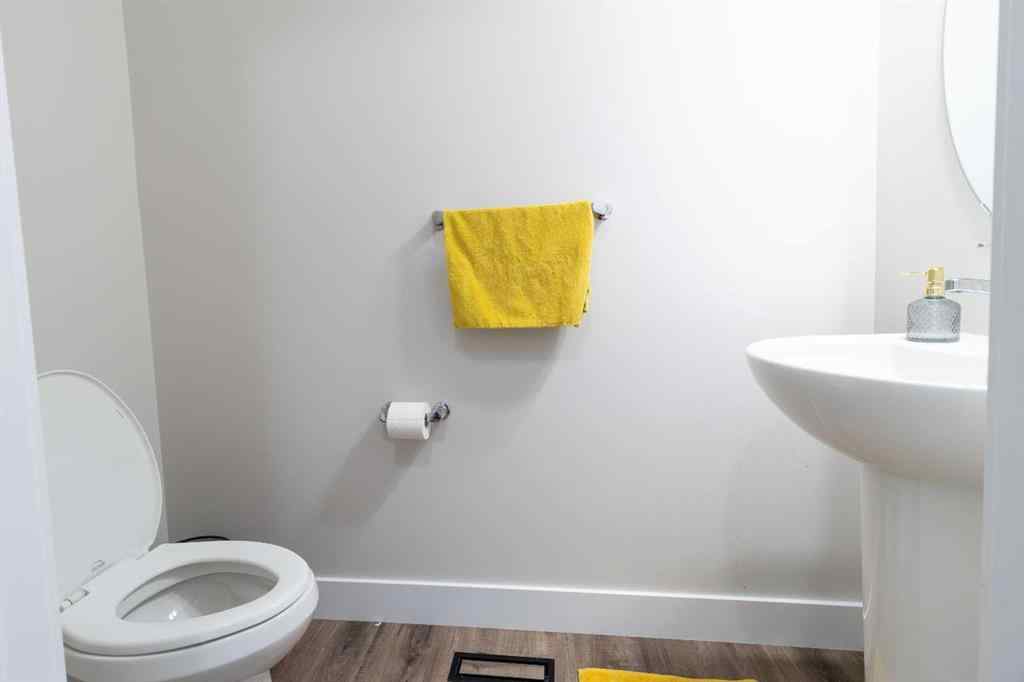 MLS® A2213002 - 629 Southwinds Close SW in Southwinds Airdrie, Residential