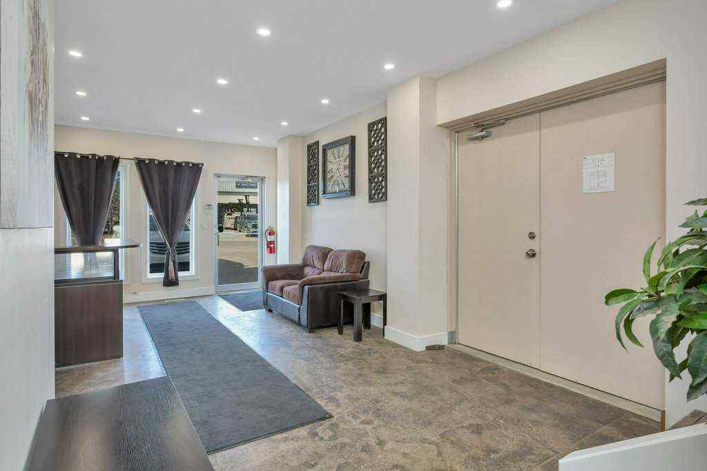 MLS® A2213077 - 4911 50 Avenue   in NONE Eckville, Commercial