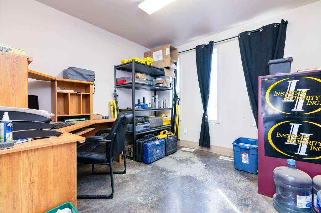 MLS® A2213077 - 4911 50 Avenue   in NONE Eckville, Commercial