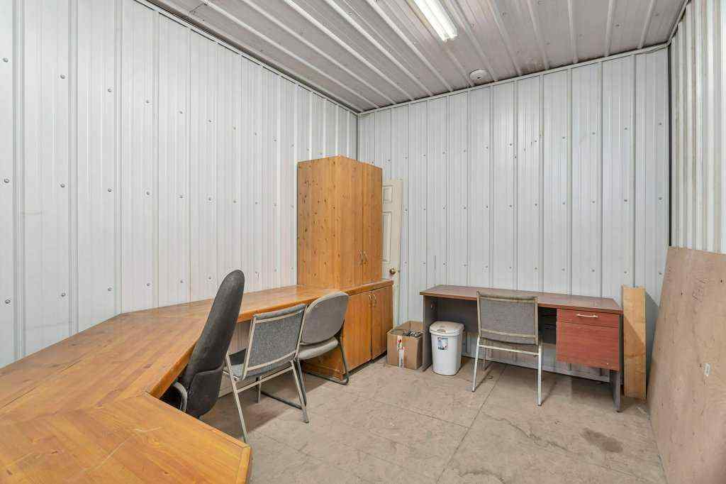 MLS® A2213077 - 4911 50 Avenue   in NONE Eckville, Commercial