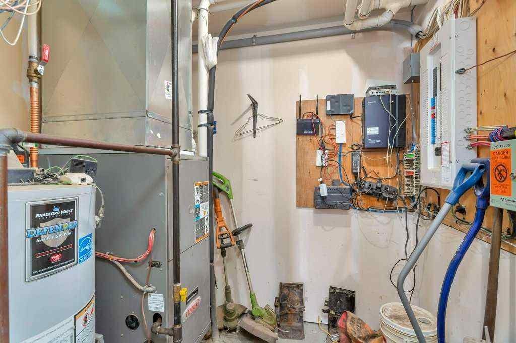 MLS® A2213077 - 4911 50 Avenue   in NONE Eckville, Commercial