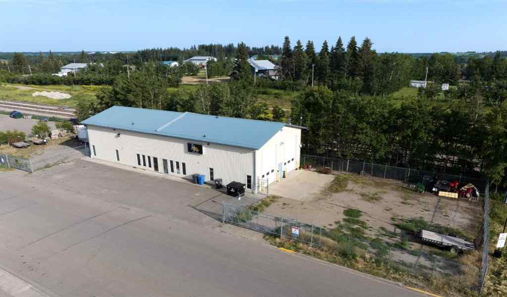 MLS® A2213081 - 4907 and 4911 50 Avenue   in NONE Eckville, Commercial