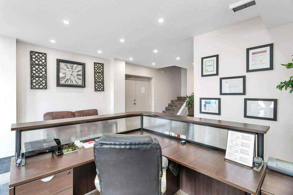MLS® A2213081 - 4907 and 4911 50 Avenue   in NONE Eckville, Commercial