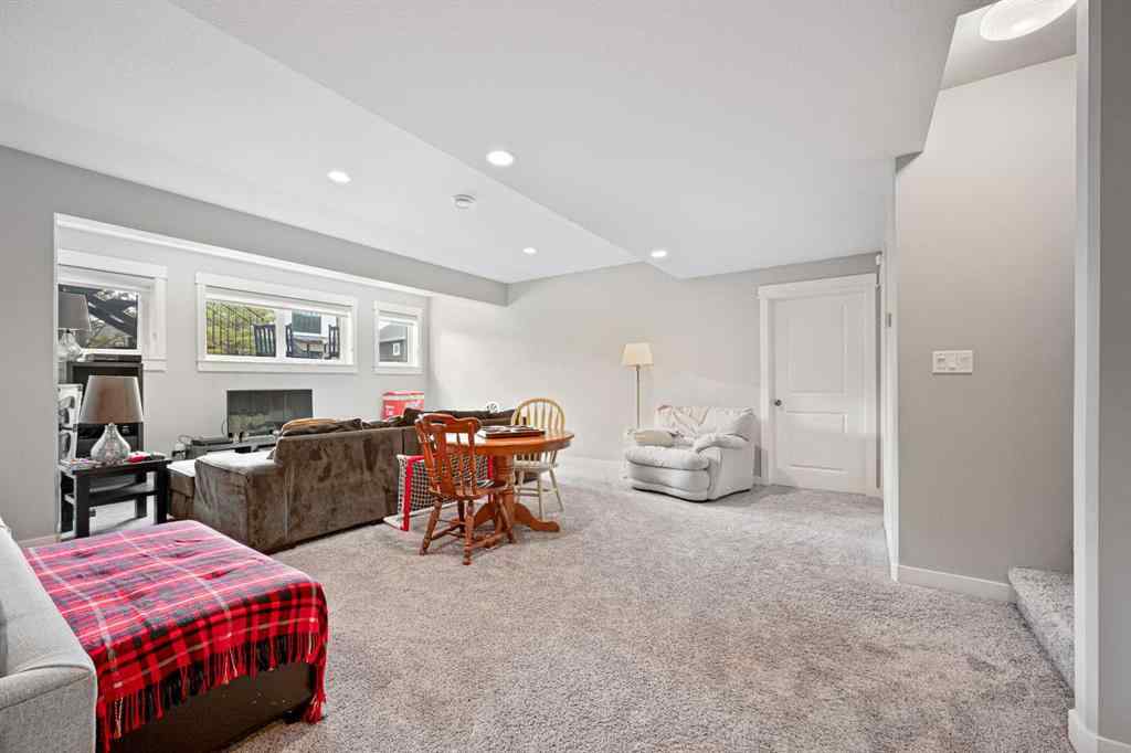 MLS® A2213132 - 6305 20A Street Close  in Lakeside Lloydminster, Residential