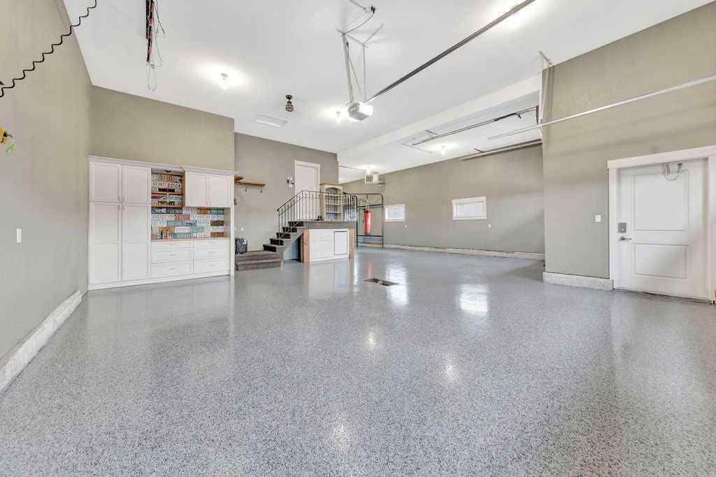 MLS® A2213132 - 6305 20A Street Close  in Lakeside Lloydminster, Residential