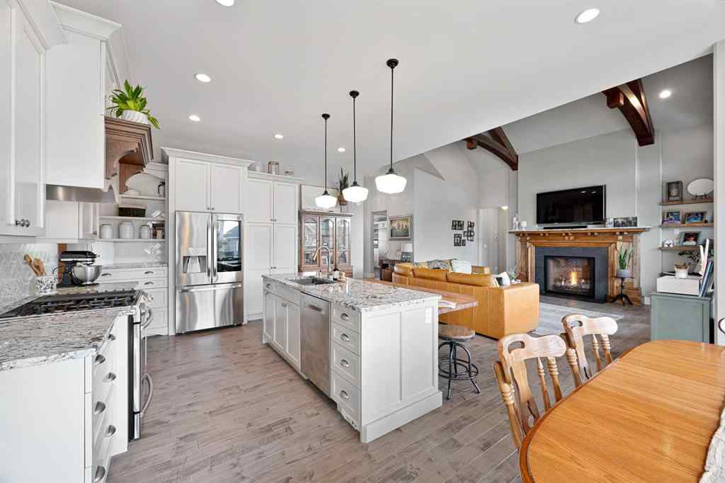 MLS® A2213132 - 6305 20A Street Close  in Lakeside Lloydminster, Residential