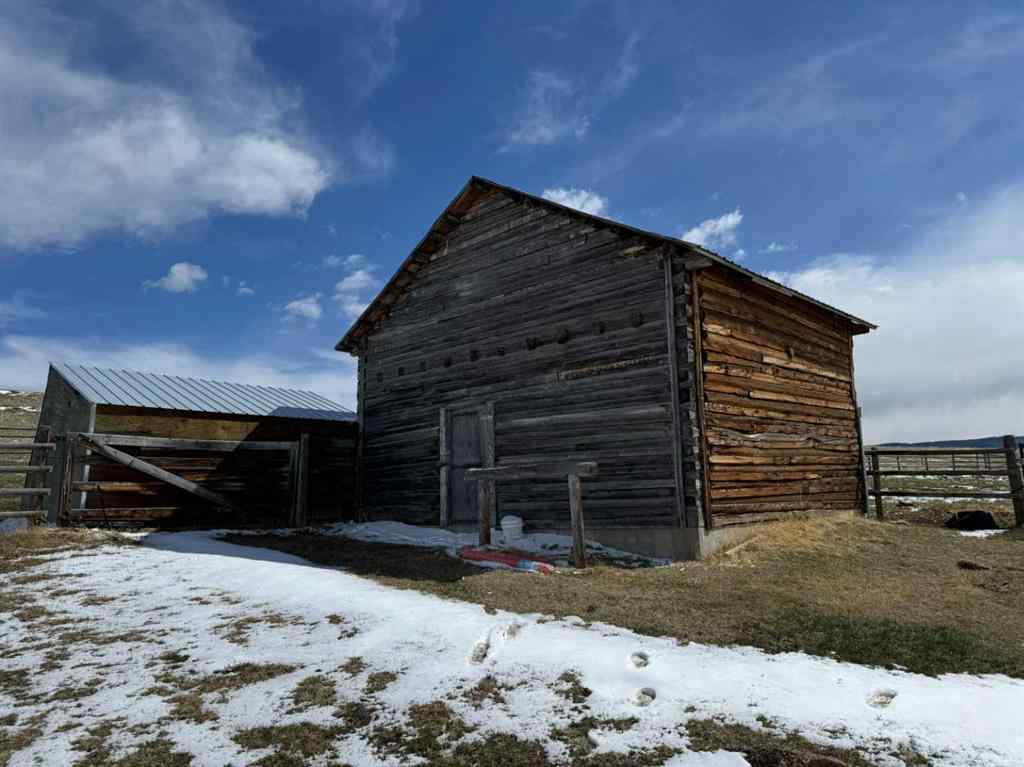 MLS® A2213177 - 9321 Range Road 1-3   in NONE Rural Pincher Creek No. 9, M.D. of, Agri-Business