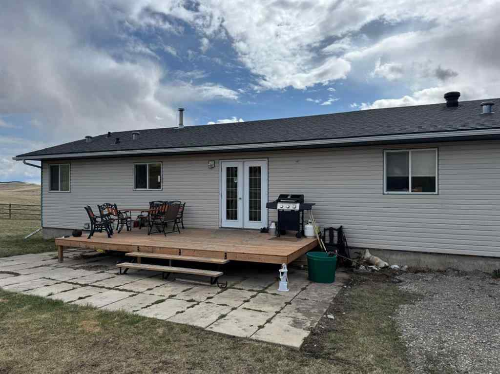 MLS® A2213177 - 9321 Range Road 1-3   in NONE Rural Pincher Creek No. 9, M.D. of, Agri-Business