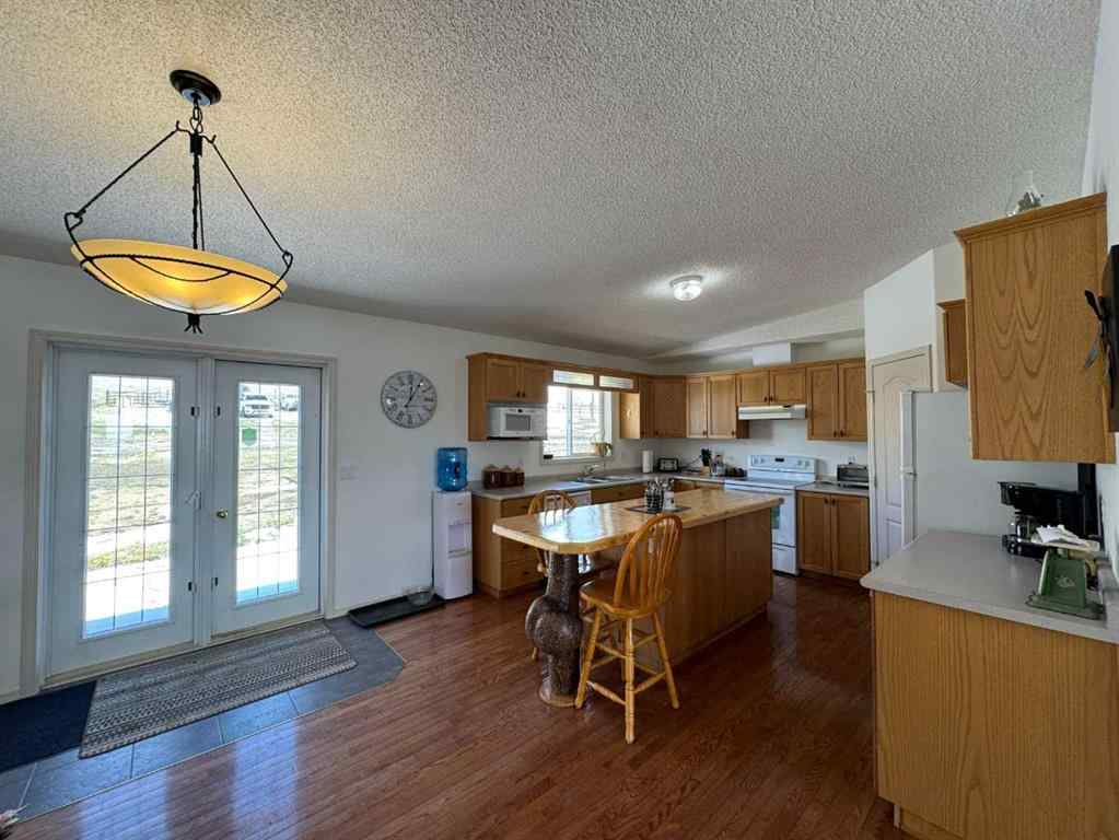 MLS® A2213177 - 9321 Range Road 1-3   in NONE Rural Pincher Creek No. 9, M.D. of, Agri-Business