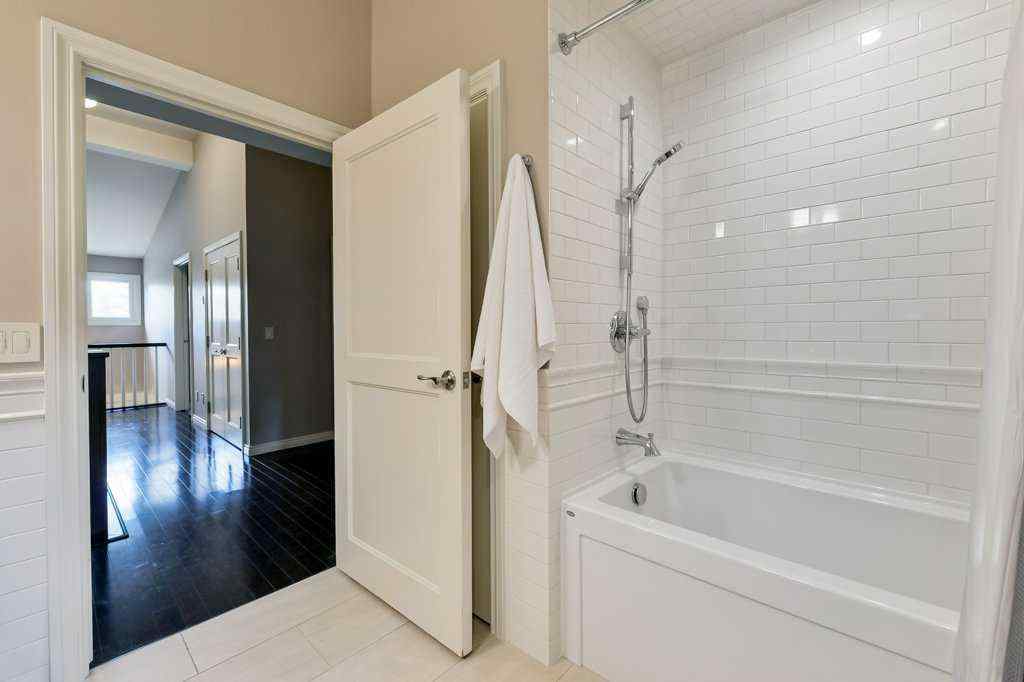 MLS® A2213185 - 1035 32 Avenue SW in Elbow Park Calgary, Residential